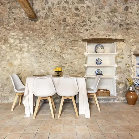 Auxella Petit Villa *