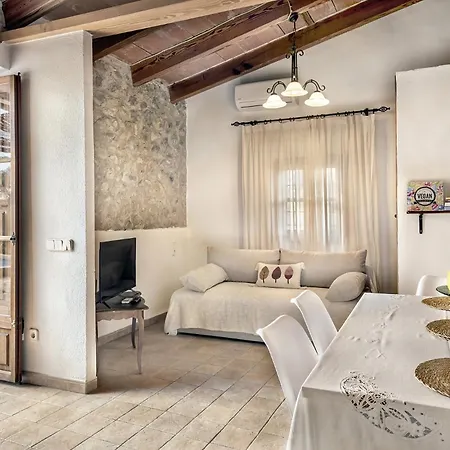 Auxella Petit Villa *